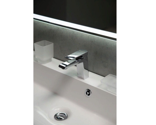 Зеркало BelBagno SPC-MAR 120 с сенсорным выключателем с подсветкой