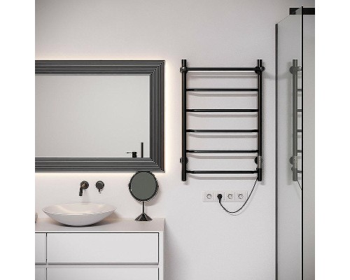 Электрический полотенцесушитель Aringa Киото 80x50 AR03003BL с полкой Черный