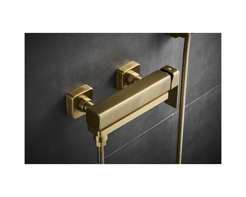 Смеситель для ванны Fmark FS8724-22C цвет Золото матовое