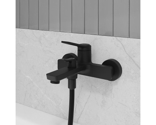 Смеситель для ванны Iddis Parker PARBL02i02WA Черный матовый