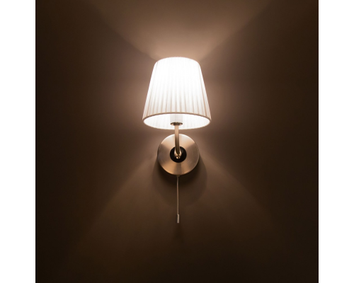 Citilux CL913311 Бра с абажуром и выключателем Белое